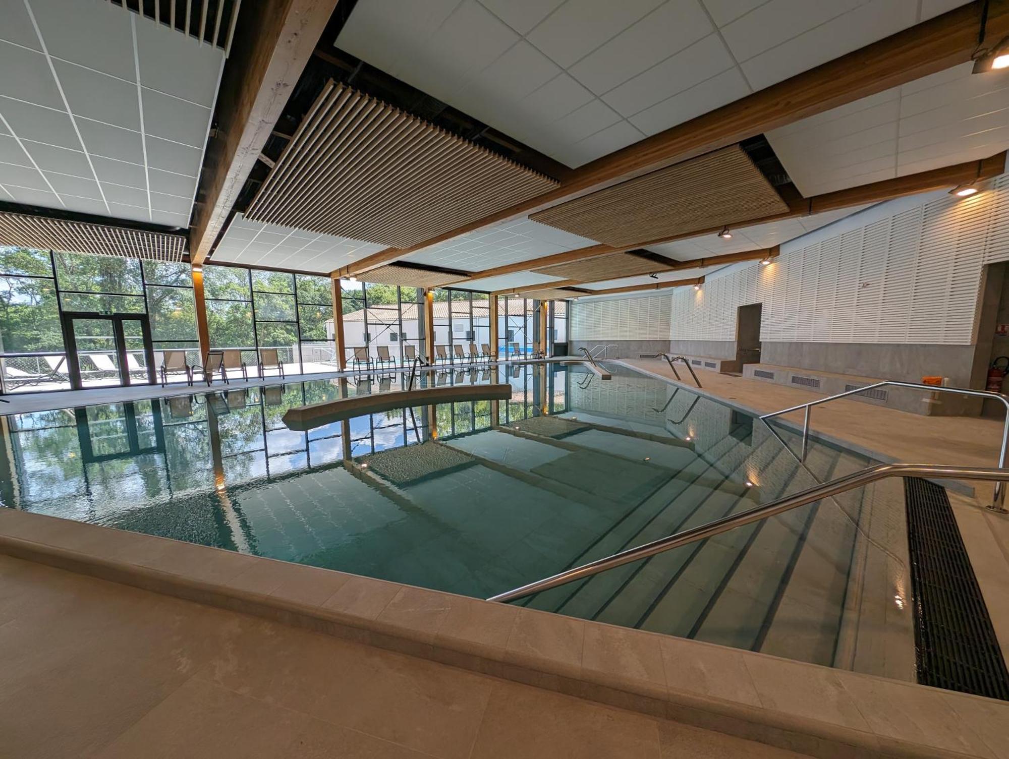 Hotel Des Thermes Des Fumades Allegre Les Fumades Exteriör bild
